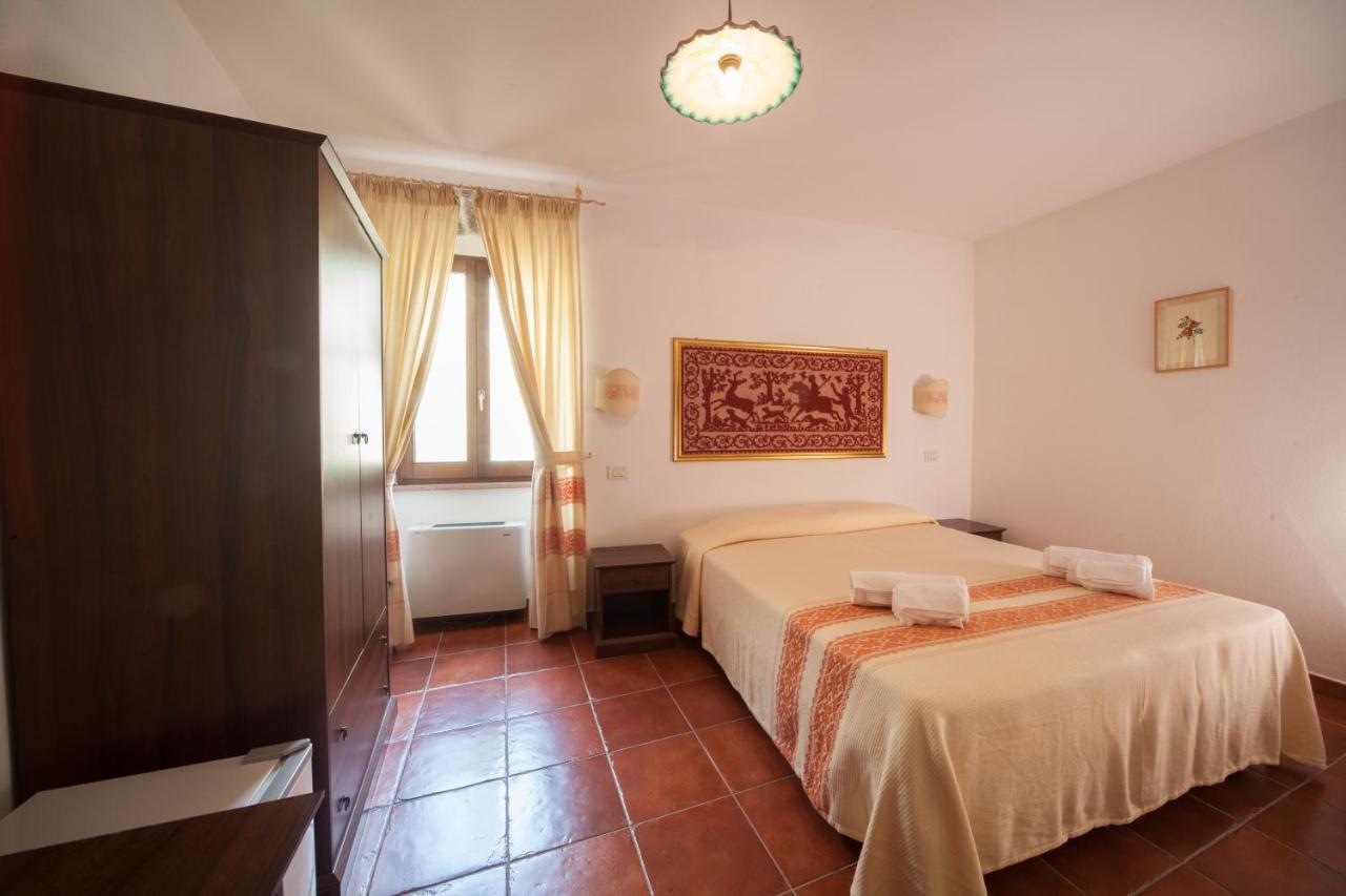 Affitta Camere Casa Delle Rose Villanova Monteleone ภายนอก รูปภาพ